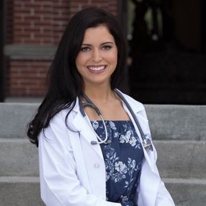 Meet your Posher, Danielle